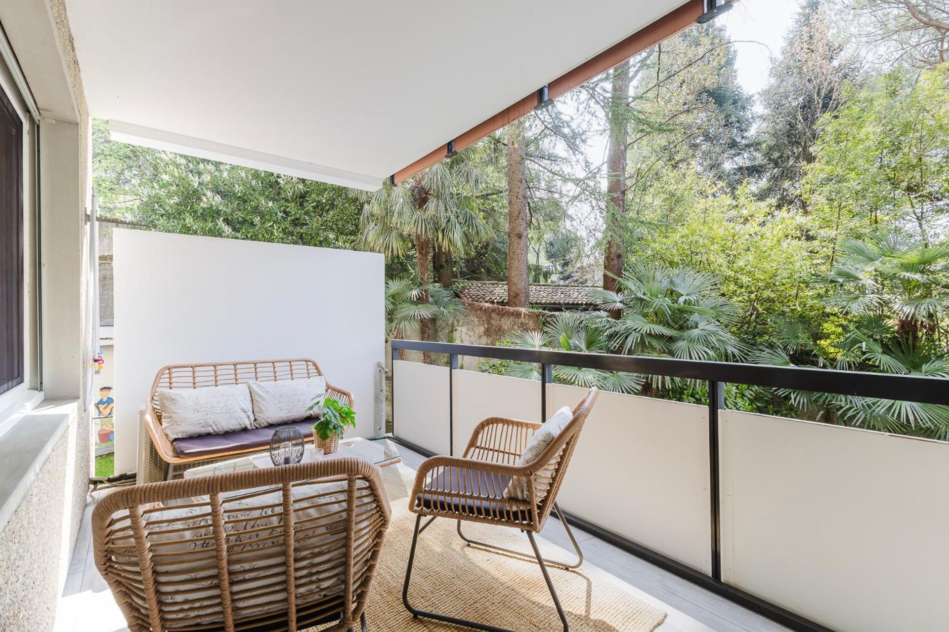 Luganersee, Pool, Strand, Parkplatz, Suite 204 Bissone Dış mekan fotoğraf